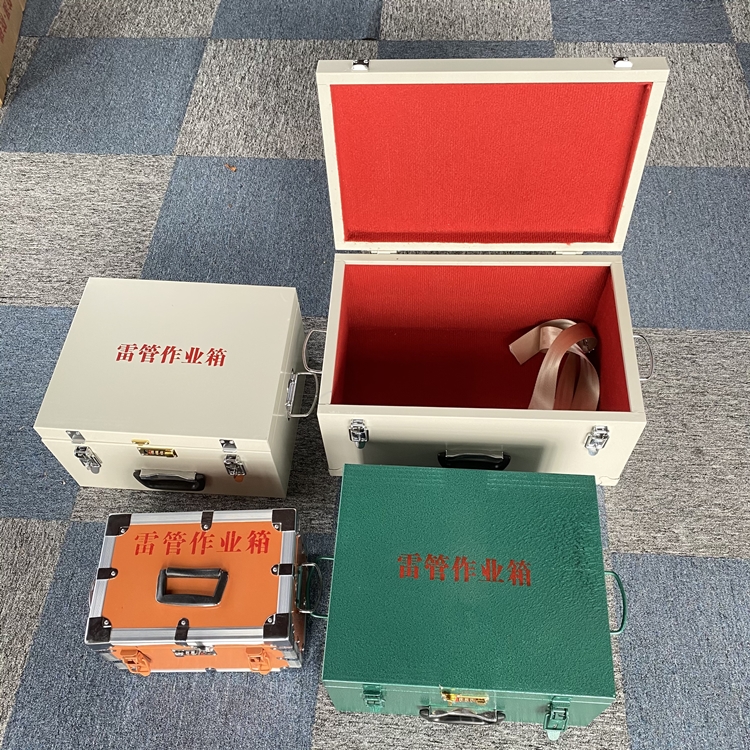 海伦爆破工程作业箱如何选择？玻璃钢与传统材质的全面对比